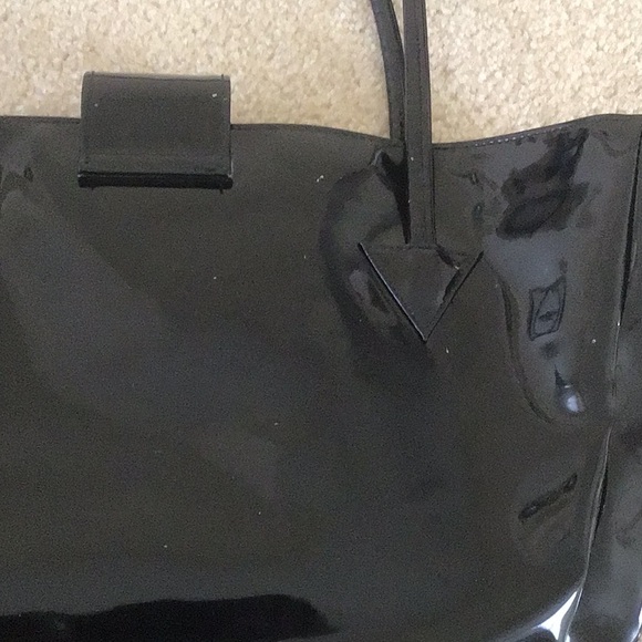 Black Patent Leather Tote Bag, High Gloss Finish - Picture 4 of 9